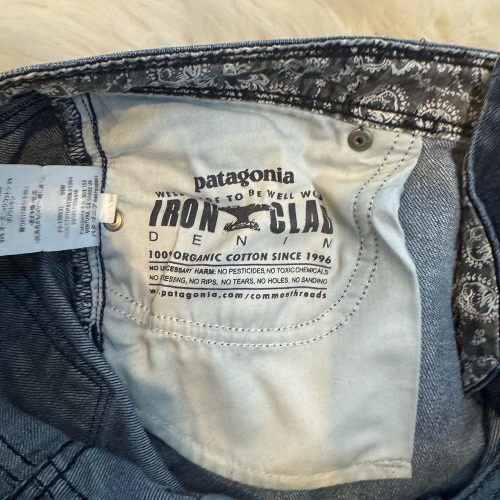 Women’s Patagonia cargo jeans - Picture 8 of 9